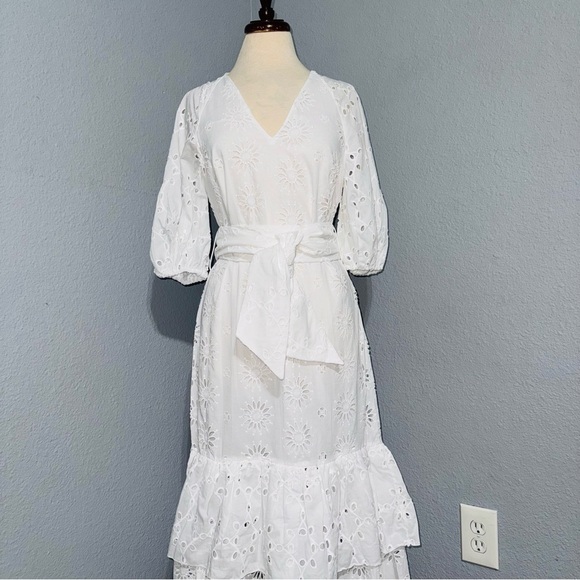 Zara Bloggers Fav Oyster White Belted Embroidered Tiered V-Neck Midi Dress Sz M - Picture 10 of 17